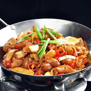 Pork Intestine with Sauerkraut Dry Pot 干锅酸菜肥肠